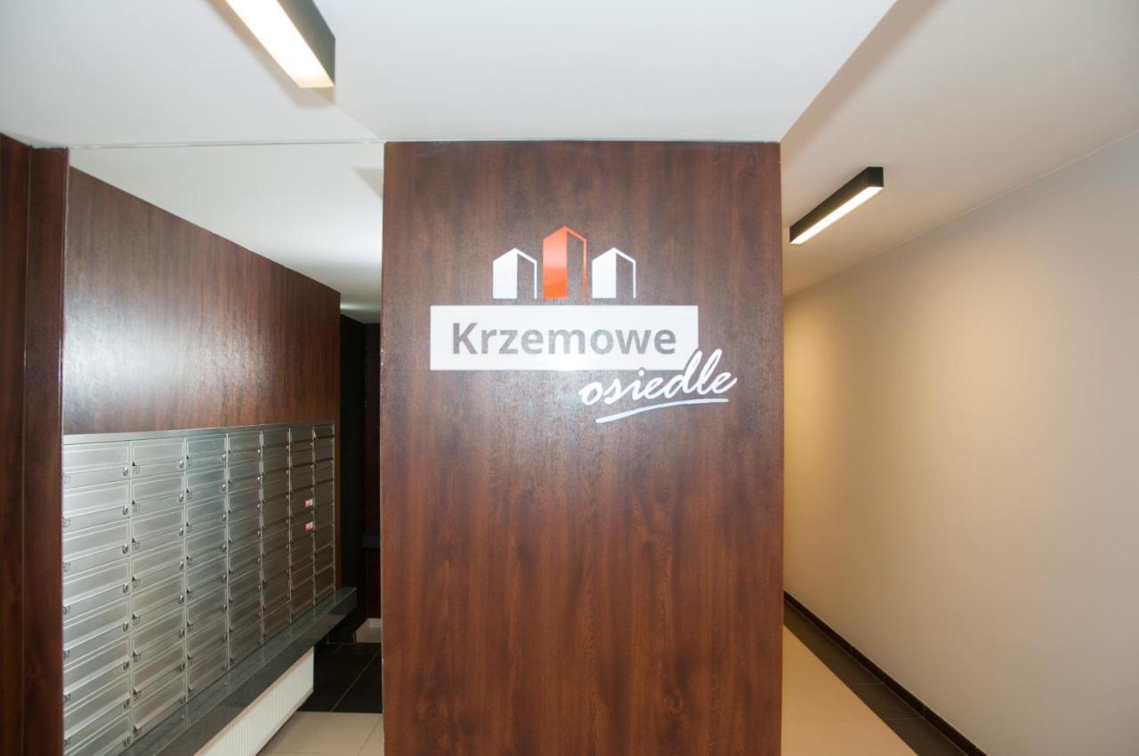 Apartament Cybernetyki Mokotow Warschau Buitenkant foto