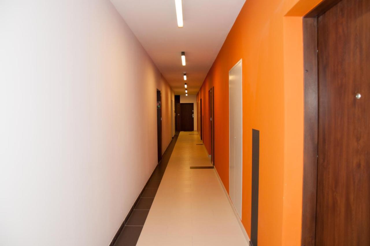 Apartament Cybernetyki Mokotow Warschau Buitenkant foto