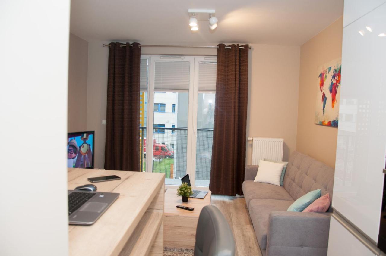 Apartament Cybernetyki Mokotow Warschau Buitenkant foto