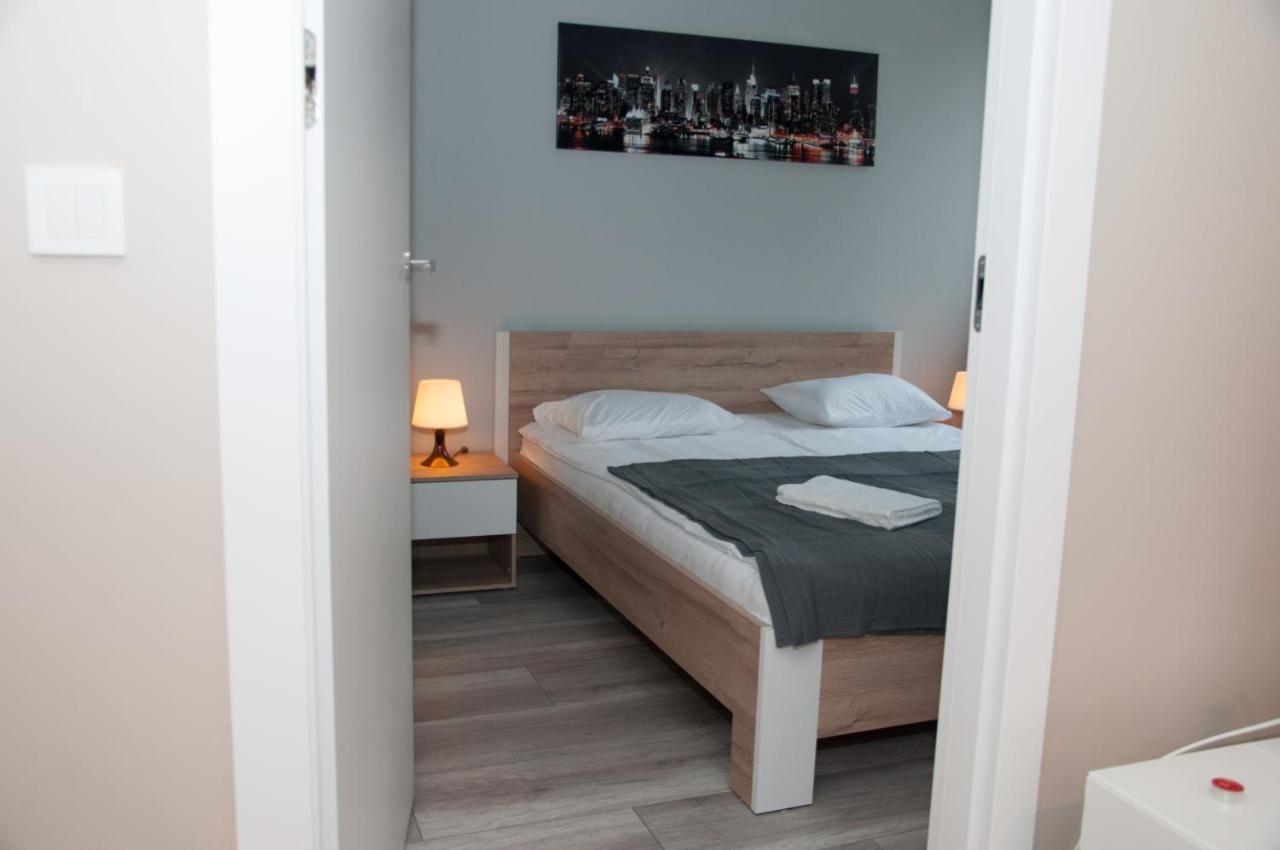 Apartament Cybernetyki Mokotow Warschau Buitenkant foto